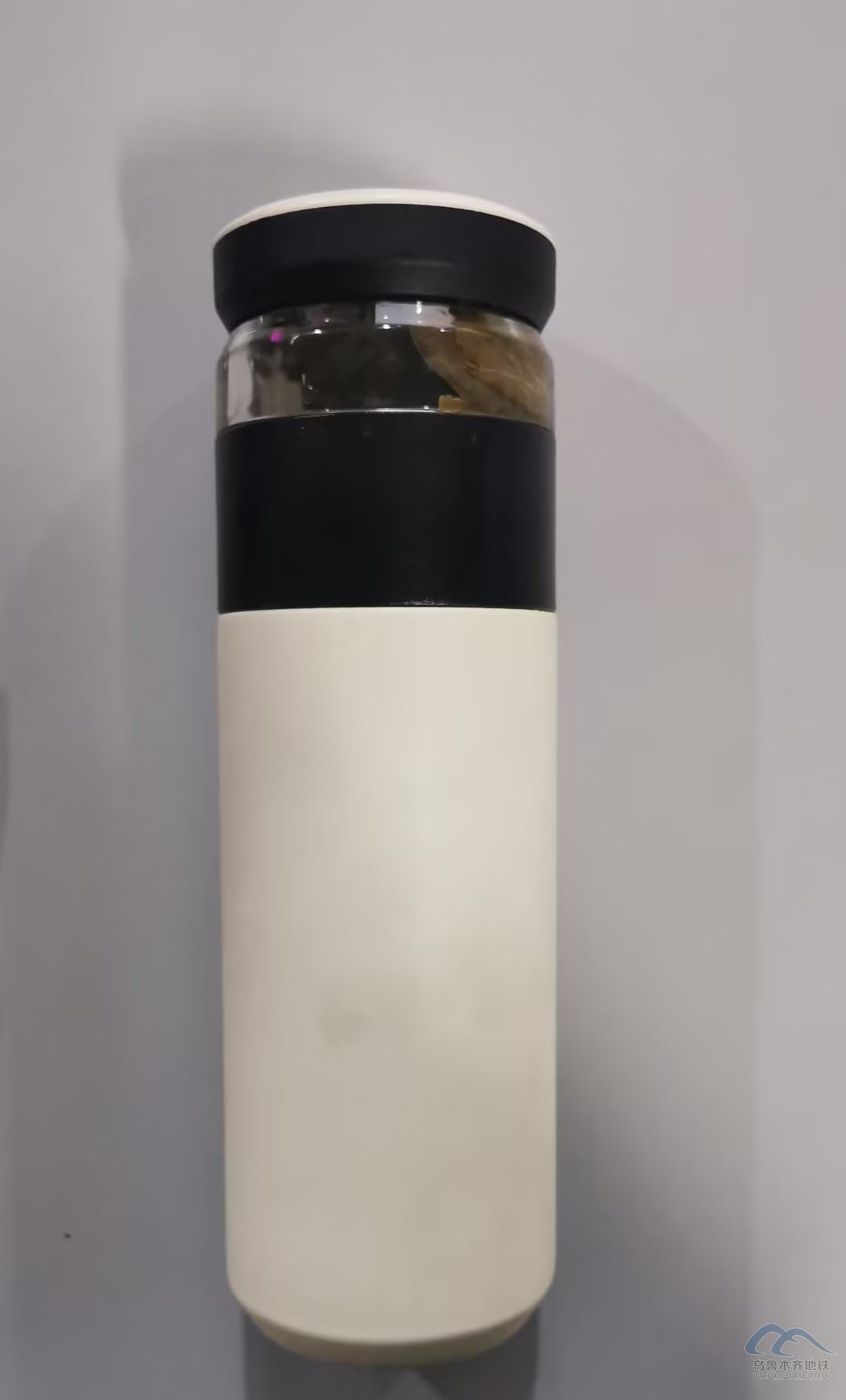 白色保温杯.jpg