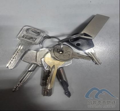 2025年9月3日地铁1号线站内遗失物品25.png 2025年9月3日地铁1号线站内遗失物品25.png